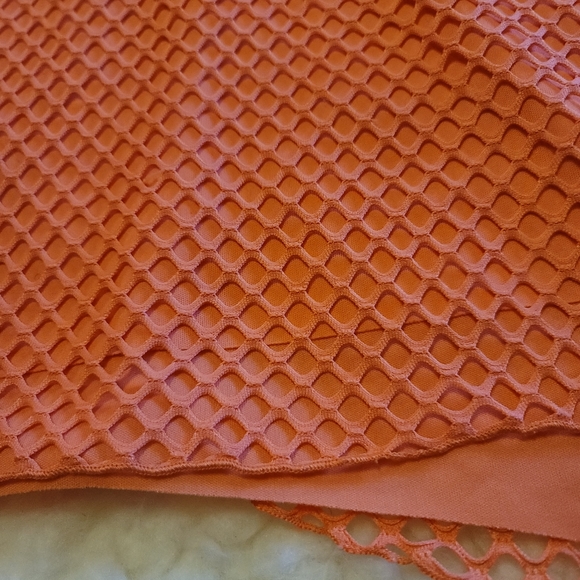 🍊Netted tunic top M🍊 - Picture 3 of 4